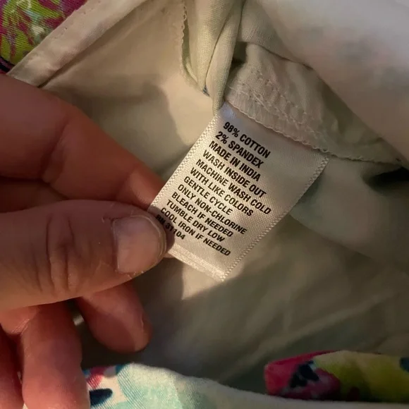 Crown & Ivy Watercolor Waterscape Scalloped Shorts Womens Size 8 Blue Coastal - Picture 6 of 9